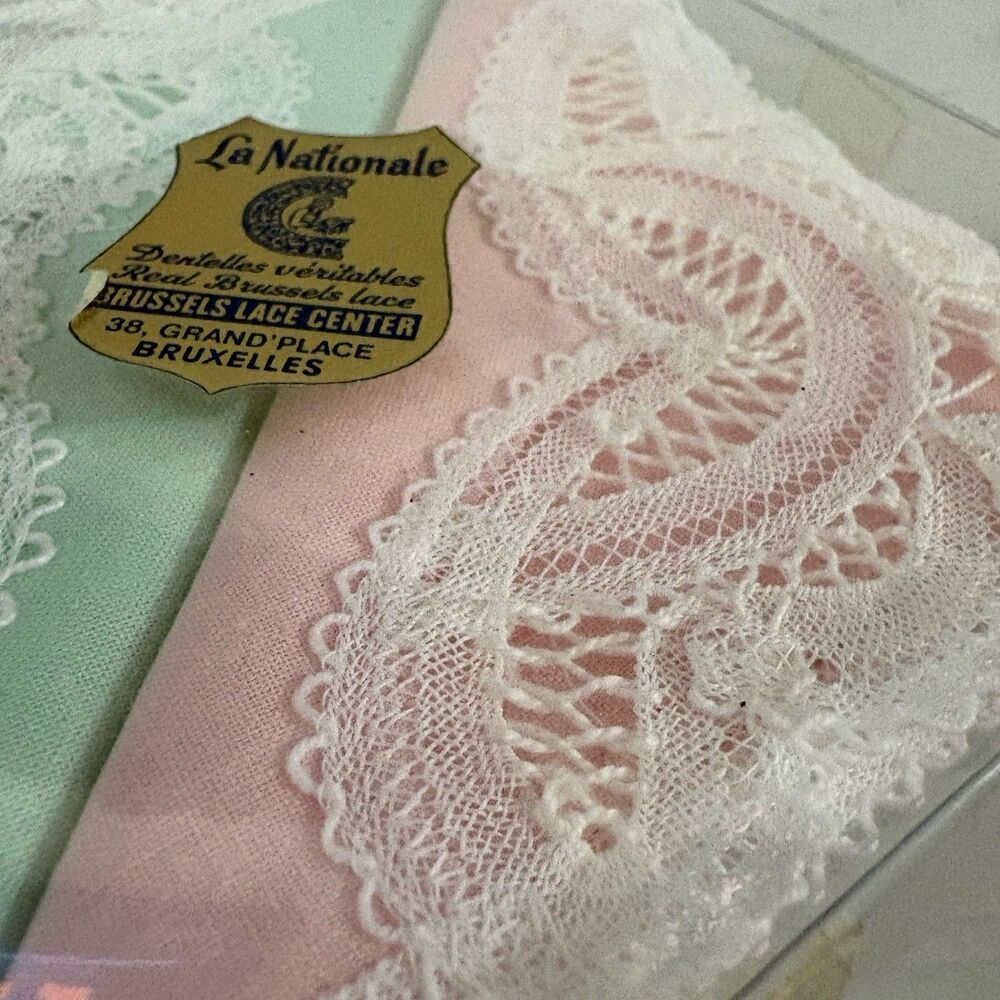 VTG La Nationale Handkerchiefs (2) NEW Boxed Pastel Pink & Green w/Lace Belgium - Picture 3 of 6